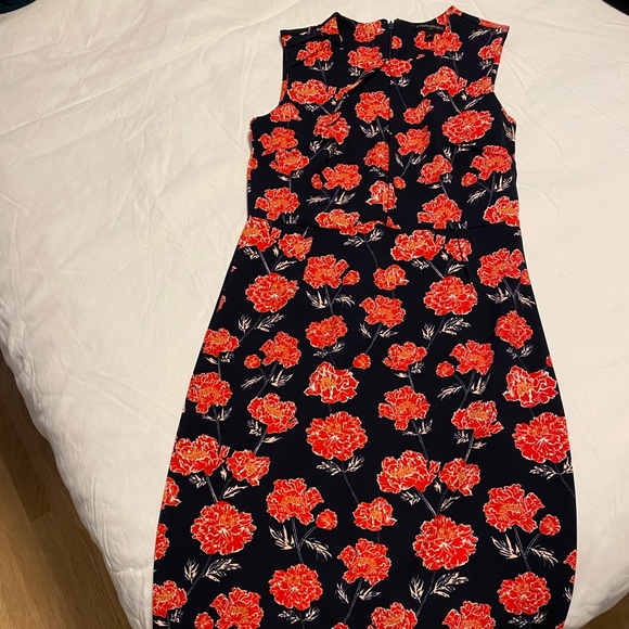 Banana Republic dress, size 4 - Picture 4 of 5